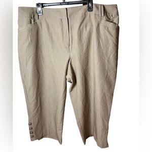 Dress Barn Women’s Plus Size Cropped Capri’s